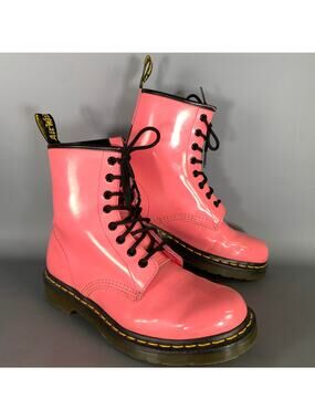 DR. MARTENS Size 9 Pink Leather Lace Up Boots